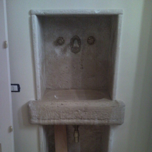 fontana in pietra